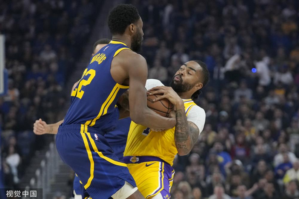 向是球迷们 向是球迷们